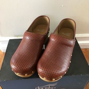 dansko love what you do clogs